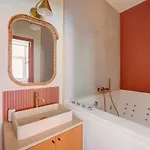 Apartment Cozy Flat With Jacuzzi - 2bdr Paris