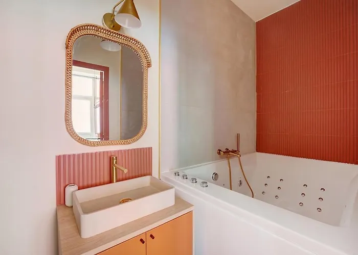 아파트 Cozy Flat With Jacuzzi - 2bdr 파리